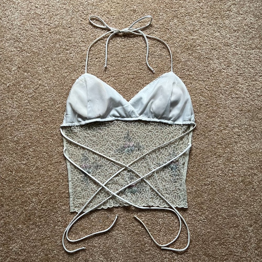 Vintage White Floral Beaded Halter Tie Open Back Top - Picture 8 of 9